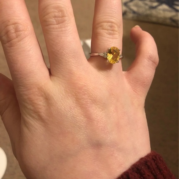 Ring - Picture 2 of 3